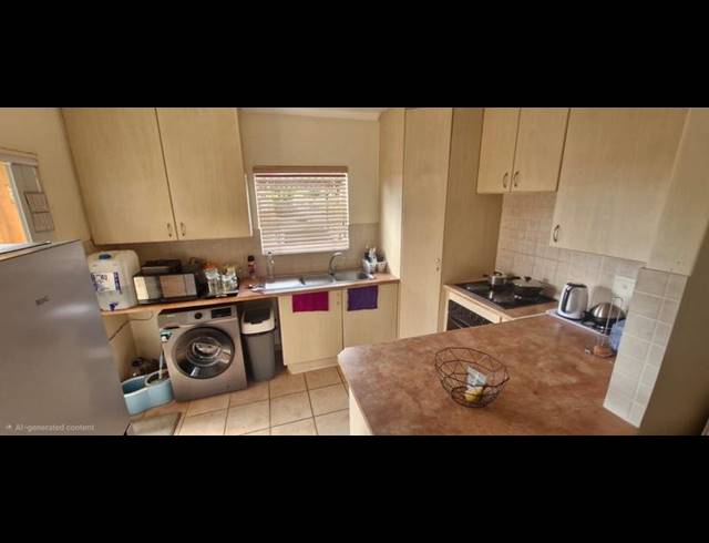 2 BEDROOM TOWNHOUSE FOR SALE IN HEUWELSIG ESTATE